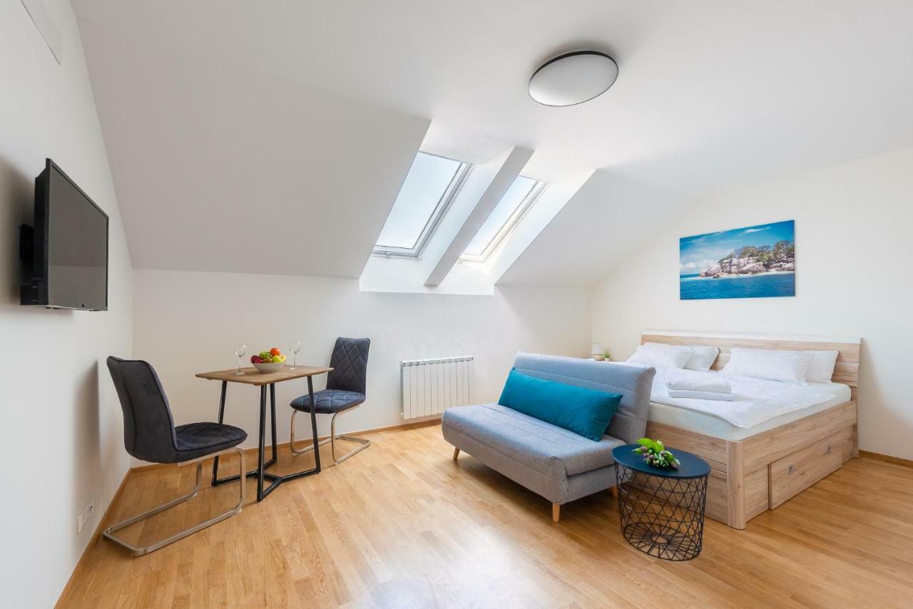 Ferdinand Apartment Прага Экстерьер фото