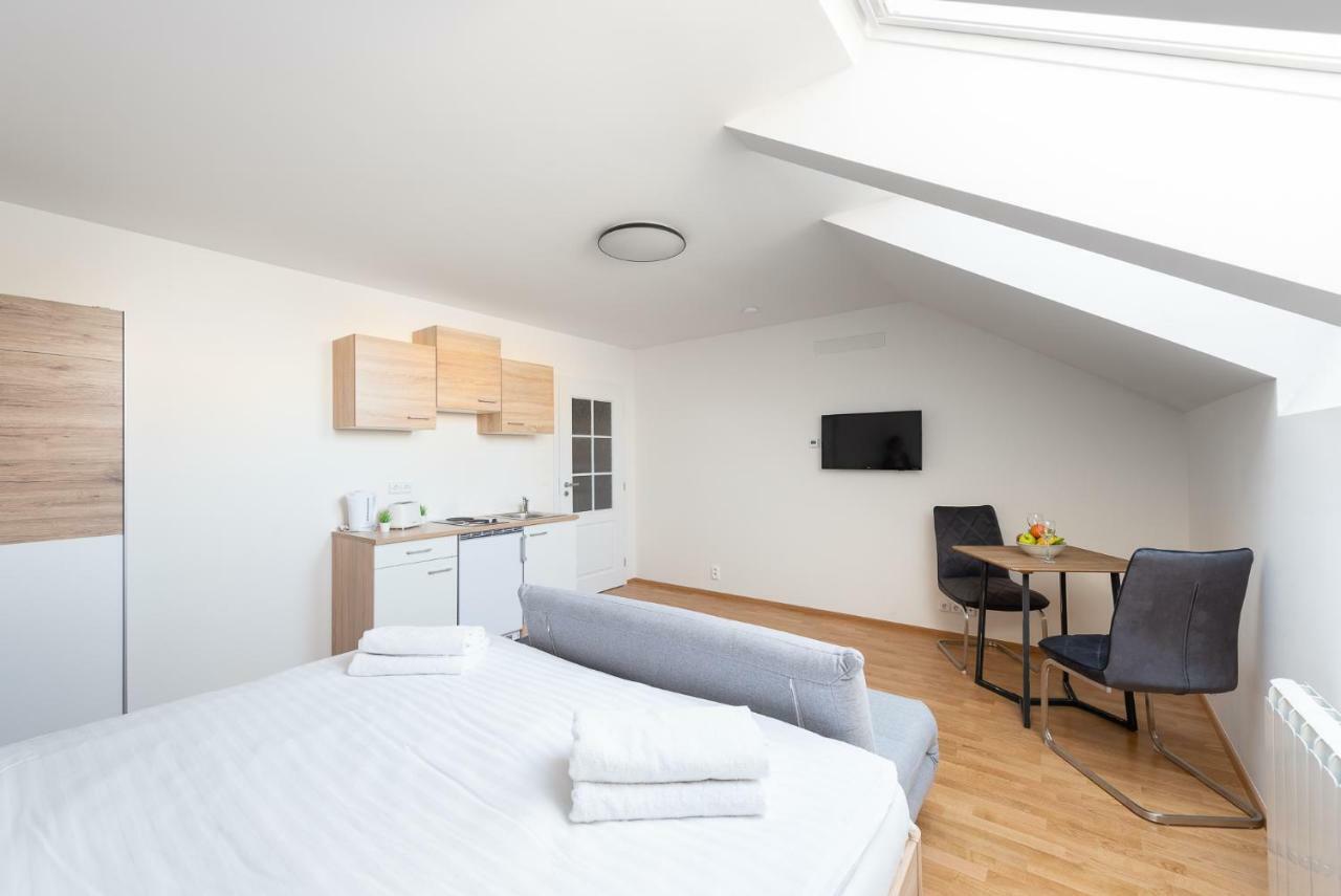 Ferdinand Apartment Прага Экстерьер фото